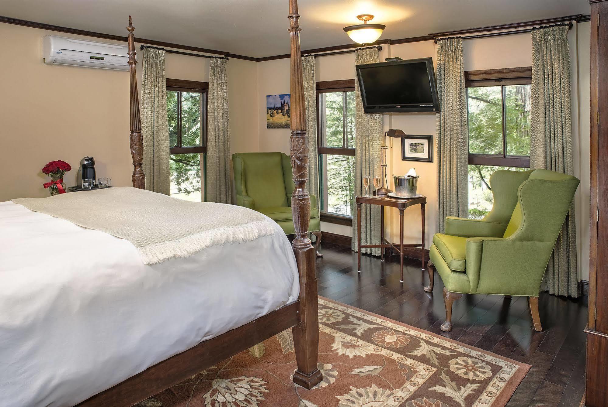Applewood Inn Гърнвил Екстериор снимка